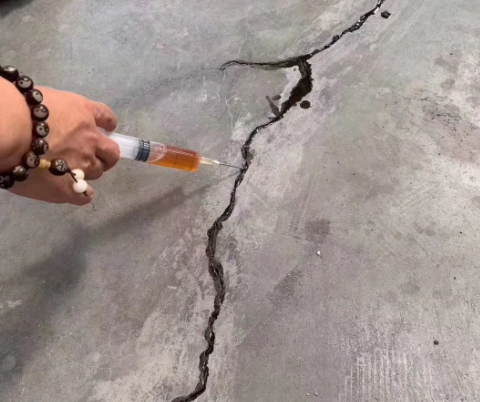咸宁混凝土裂缝修补技术详解​